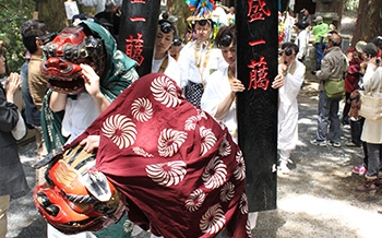 等覚寺の松会