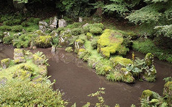 旧亀石坊庭園